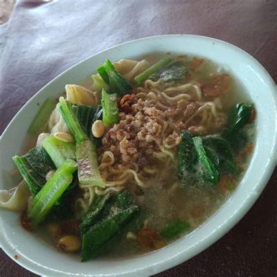  Chiáng Suǐ Miàn: ¡Una sopa ligera y refrescante que te transportará a las calles de Chaozhou!