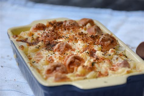  Sformato di Pane: ¡Un plato reconfortante que combina la textura crujiente del pan tostado con un suave interior cremoso!