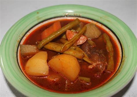 Tibs de Res Picante y Aromático: ¡Una Explosión de Sabores en la Ciudad de Lalibela!